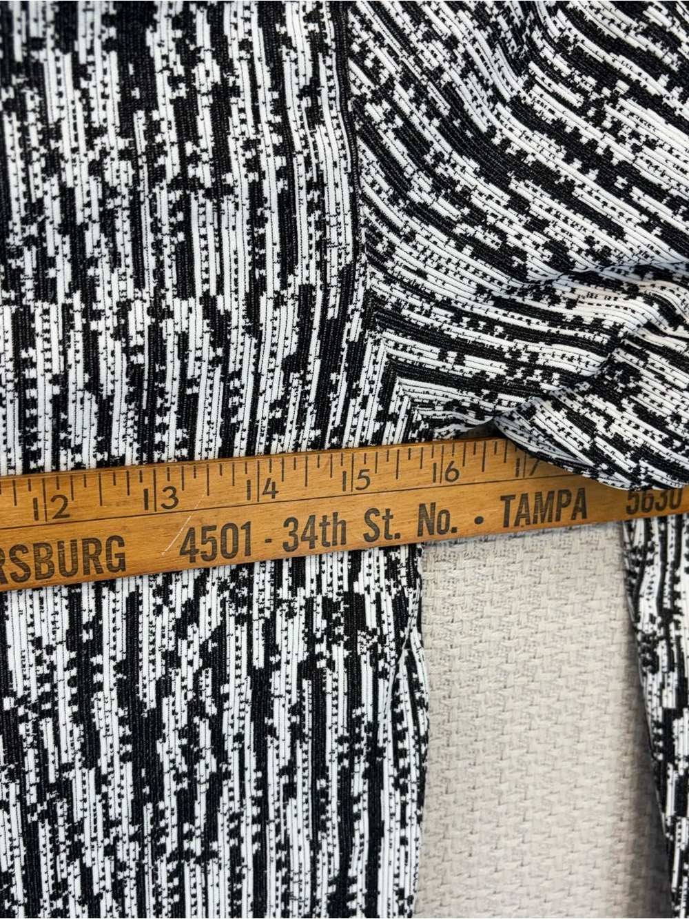 Athleta Black & White Textured Turtleneck Top - Picture 6 of 12